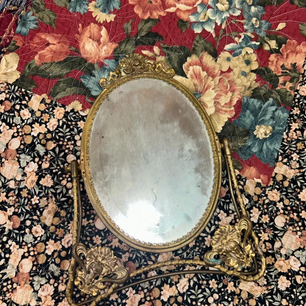 Elegant Gold Oval Wall Mirror